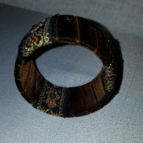 Bangle Bracelet - Picture 2 of 4